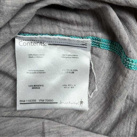 🐑 Smartwool W’s lightweight V-neck top sz S - Picture 4 of 5